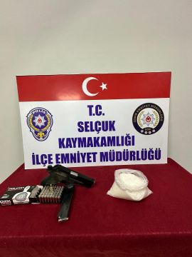 İzmir Selçuk’ta uyuşturucu operasyonu